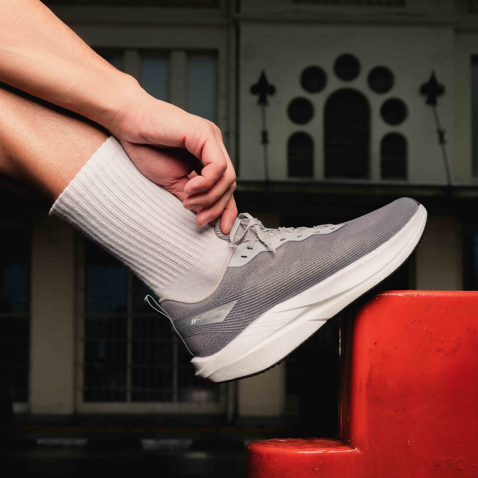 Warrior Running WR-01 Ghost Runner Grey White